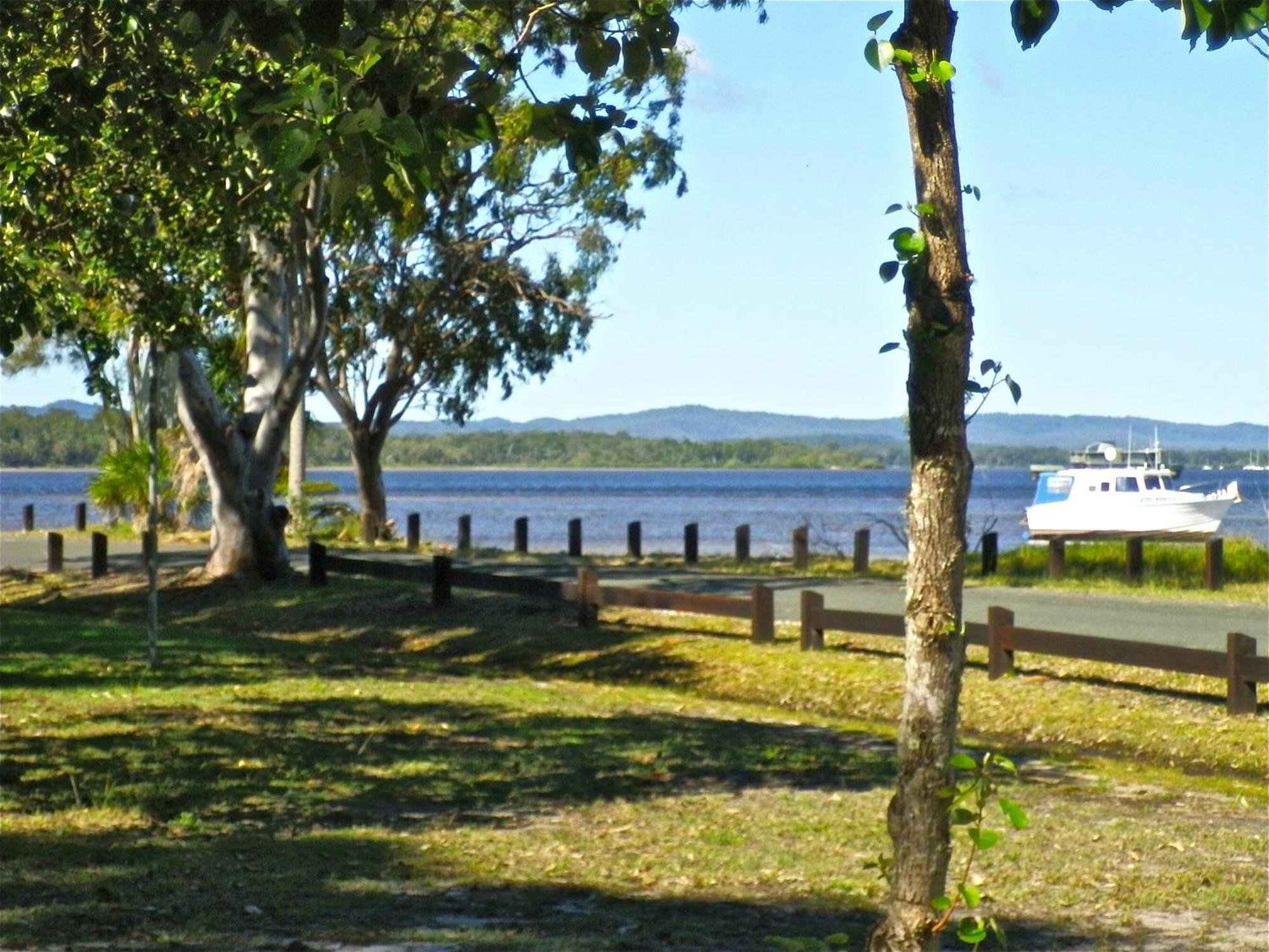 Tin Can Bay'S Sleepy Lagoon Motel Exterior foto